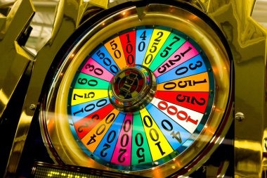 Bikini Paradise game interface showing reel layout and paytable