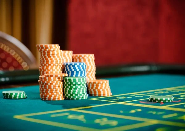 Microgaming slot interface on slotindo showing reel layout and bonus features